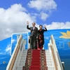 越南国家主席陈大光和夫人抵达俄罗斯首都莫斯科伏努科沃2号机场，开始对俄罗斯进行正式访问。