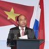 越南政府总理阮春福在论坛上​致辞。