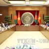 越南国会主席与孟加拉国国民议会议长举行会谈