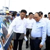 越南政府总理阮春福​参观盖梅国际港。