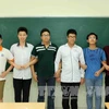 参加第58届国际数学奥林匹克竞赛的越南学生。