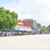 胡志明主席陵墓接待游客量近1.5万人次。（图片来源：越通社）