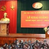 越南政府总理阮春福出席胡志明市国家政治学院开学典礼并发表讲话。（图片来源：越通社）