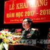越南国防部部长吴春历大将发表讲话。（图片来源：越通社）
