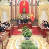 越南国家主席陈大光22日会见东南亚各国红十字会和红新月会领导代表。