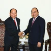 阮春福总理会见老挝内政部部长坎曼•舒魏勒