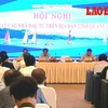 广平省领导与200家企业代表举行对话。（图片来源：http://laodong.vn）