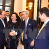 越南政府总理阮春福会见亚太地区部分投资者