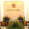 越南国防部长吴春历会见俄罗斯国防部高级代表团
