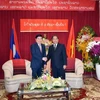 越老建交55周年：胡志明市领导祝贺老挝建国42周年