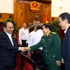 越南政府总理阮春福：安江省应推动经济建设和国防建设融合发展