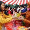 “零元春节市集”为穷人送上温暖 