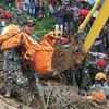 印度尼西亚爪哇发生泥石流造成20人死亡和失踪