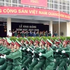 英国国防部向越南两所军事学院赠送英语教材