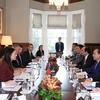 越南政府总理阮春福与新西兰总理杰辛达•阿德恩举行会谈