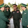 老挝人民军总参谋长故地重游越南母校