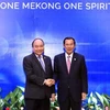 政府总理阮春福与柬埔寨首相举行双边会晤。（图片来源：越通社）