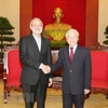 越共中央总书记阮富仲会见伊朗伊斯兰共和国议会议长阿里•拉里贾尼