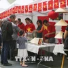  越南驻阿根廷大使馆参加国际慈善义卖活动