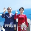 越南政府总理阮春福启程对新加坡进行正式访问并出席第32届东盟峰会