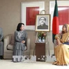 国家副主席邓氏玉盛会见孟加拉国总理谢赫·哈西娜
