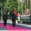 老挝人民军总参谋长对越南进行正式访问