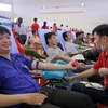 越南芹苴市“2018年西都红色”无偿献血日吸引数千人参加