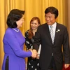 越南国家副主席邓氏玉盛会见日本福冈县知事小川洋