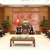 越日议员友好小组主席范明正会见日本湄公河议员联盟主席盐谷立