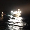 成功把在黄沙群岛遇险的6名渔民安全救上岸