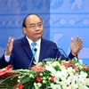 阮春福总理：严厉打击保守、官僚主义和工作不负责任的表现