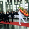 越南国家主席陈大光吊唁仪式隆重举行