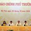 越南政府办公厅主任梅进勇主持政府9月份例行会议新闻发布会