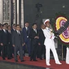 各国代表团悼念原越共中央总书记杜梅