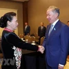 越南国会主席阮氏金银会见哈萨克斯坦马日利斯议长