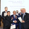 政府总理阮春福出席越南-欧盟与比利时企业论坛