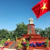 越柬友谊纪念碑在柬埔寨拉塔纳基里省正式落成