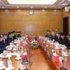 越共中央经济部同中国国务院发展研究中心加强交流与合作