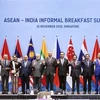 东盟峰会：阮春福总理出席东盟-印度领导人非正式早餐会