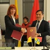 越南与比利时瓦隆-布鲁塞尔签署25个合作项目