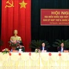 越南外交部部长和公安部部长接待选民