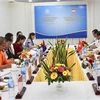 越南祖国阵线与柬埔寨祖国团结发展阵线举行会谈