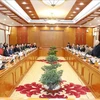 越共中央政治局同海防市委常务委员会举行工作会议