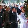 100多个国际代表团前来吊唁原国家主席黎德英大将和送花圈致哀