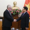 越南政府副总理范平明会见前来辞行拜会的澳大利亚驻越大使
