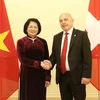 越南国家副主席邓氏玉盛会见瑞士总统乌利·毛雷尔