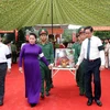 阮氏金银出席越南英雄烈士追悼会和安葬仪式