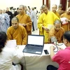 500名僧尼和佛教信徒参加献血活动 150名登记捐赠人体器官