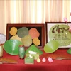 干莲花工艺品——富有越南文化艺术价值的纪念品