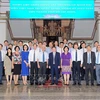 胡志明市领导人会见越南新任驻外使节代表团